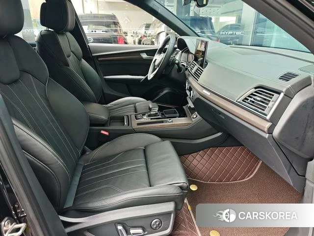 Audi Q5L 2024 Черный из Китая, фото 2