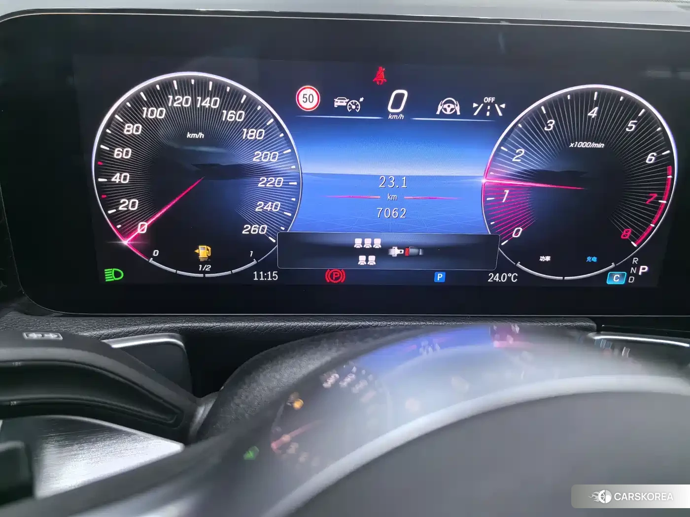 Mercedes-Benz GLB 2025 Черный из Китая, фото 2