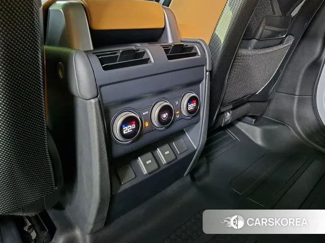 Land Rover Defender (L663) 2023 Белый из Кореи, фото 2