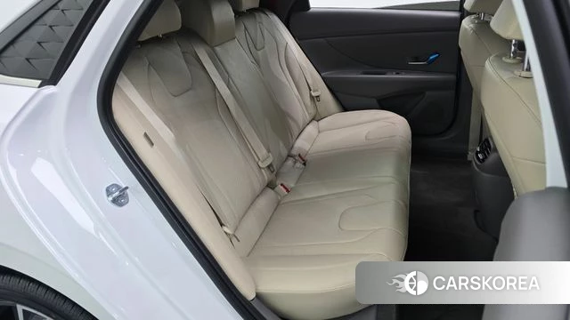 Hyundai The New Avante (CN7) 2025 Белый из Кореи, фото 2