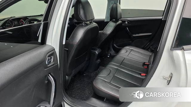 Peugeot 2008 2019 Белый из Кореи, фото 2
