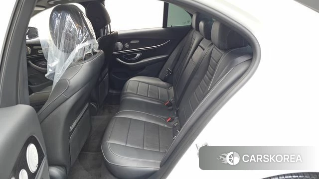 Mercedes-Benz E-Class W213 2019 Белый из Кореи, фото 2