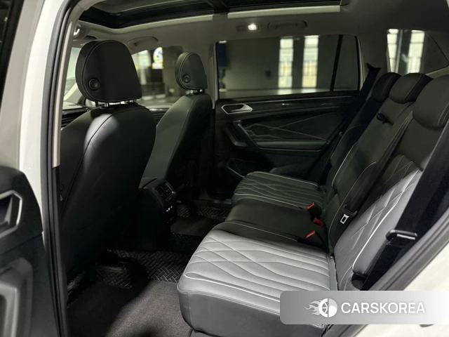Volkswagen Tiguan L 2022 Белый из Китая, фото 2