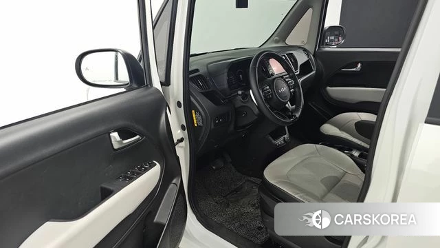 Kia The New Kia Ray EV 2023 Белый из Кореи, фото 2