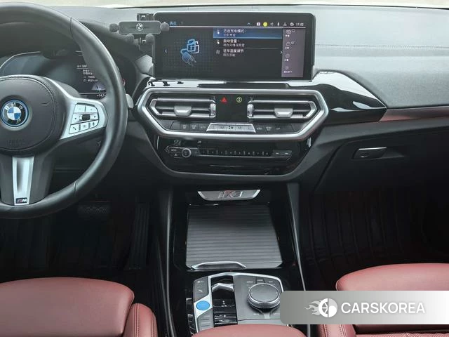 BMW iX3 2024 Белый из Китая, фото 2