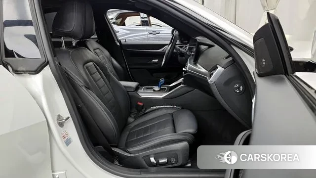 BMW i4 2022 Белый из Кореи, фото 2