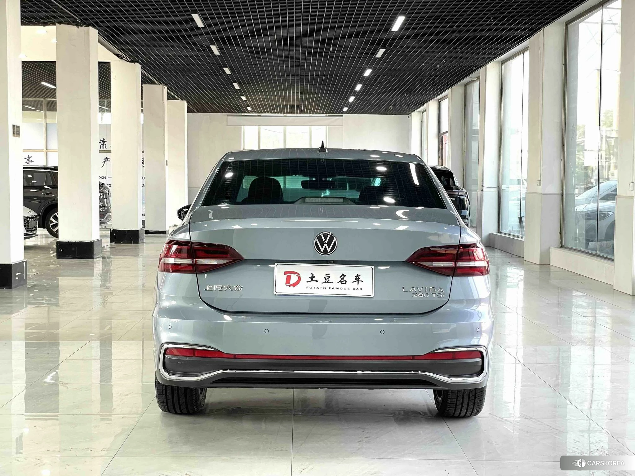 Volkswagen Lavida 2022 Синий из Китая, фото 2