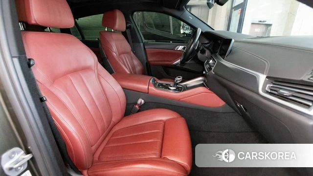 BMW X6 (G06) 2021 Серебряный из Кореи, фото 2