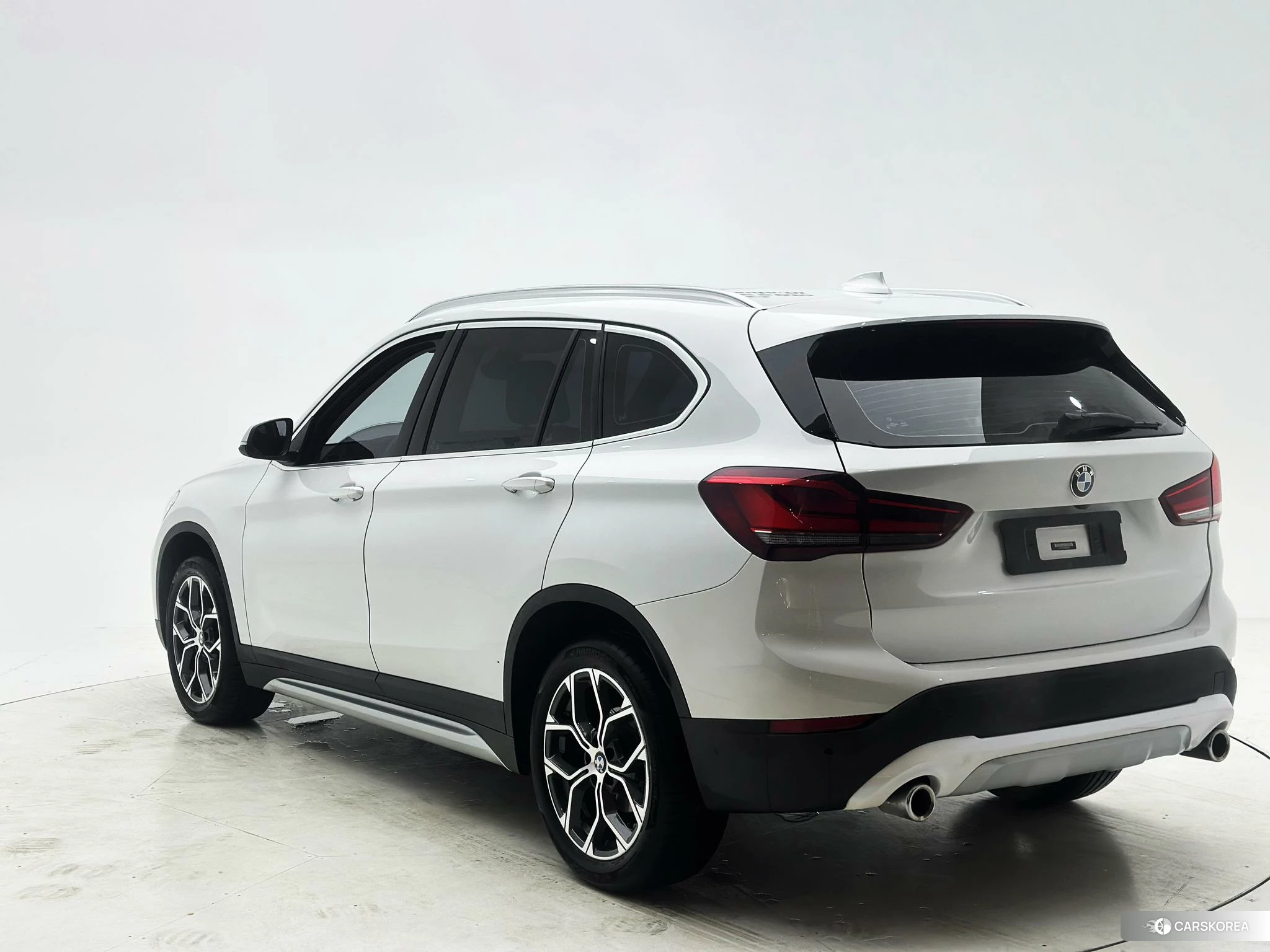 BMW X1 2021 Белый из Китая, фото 2