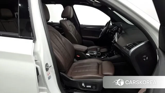 BMW X3 (G01) 2022 Белый из Кореи, фото 2