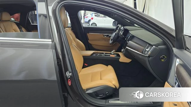 Volvo S90 2022 Серый из Кореи, фото 2