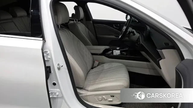 Kia K8 2021 Белый из Кореи, фото 2