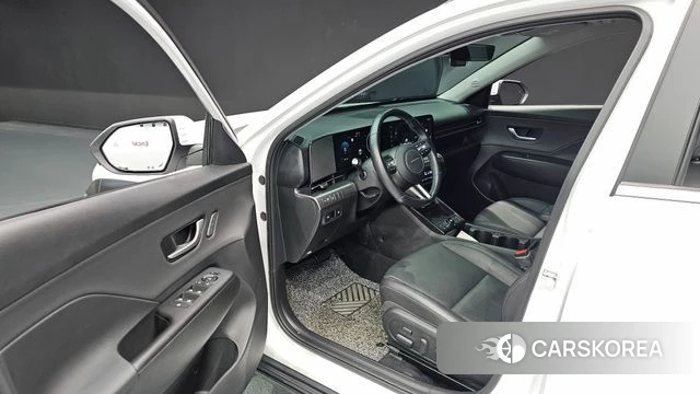 Hyundai Kona (SX2) 2024 Белый из Кореи, фото 2