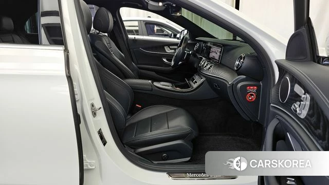 Mercedes-Benz E-Class W213 2020 Белый из Кореи, фото 2