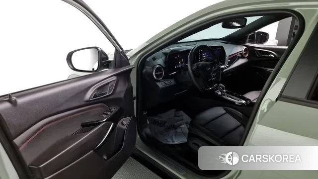 Chevrolet (GM Daewoo) Trax Crossover 2023 Зеленый из Кореи, фото 2