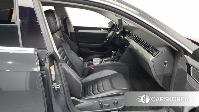 Volkswagen Arteon 2019 Серый из Кореи, фото 2