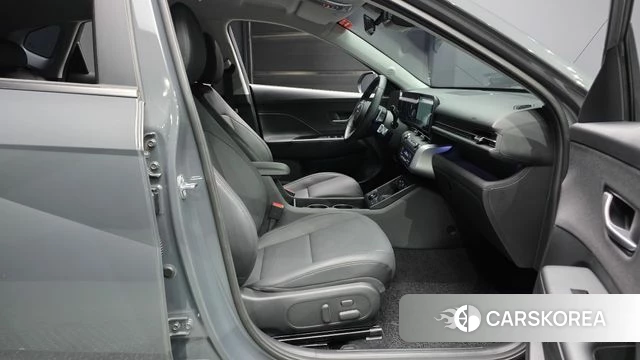 Hyundai Kona (SX2) 2025 Серый из Кореи, фото 2