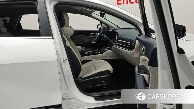 Kia Sportage 5th Generation Hybrid 2022 Белый из Кореи, фото 2