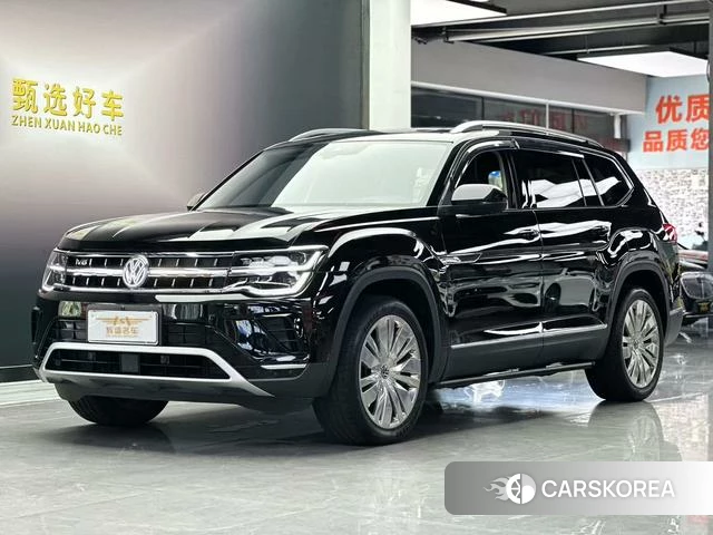 Volkswagen Tourang 2023 Черный из Китая, фото 2