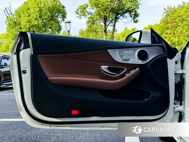 Mercedes-Benz Class C (imported) 2021 Белый из Китая, фото 2