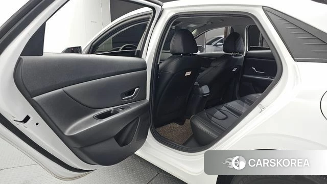 Hyundai Avante (CN7) 2022 Белый из Кореи, фото 2