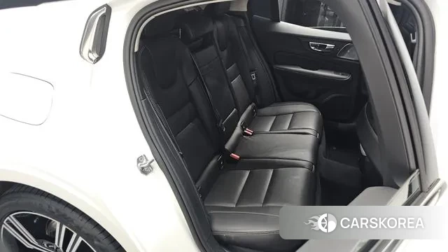 Volvo S60 3rd generation 2021 Белый из Кореи, фото 2