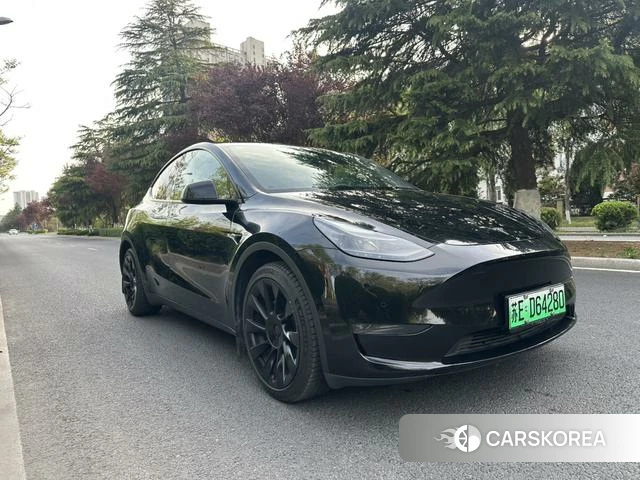 Tesla Model Y 2021 Черный из Китая, фото 2