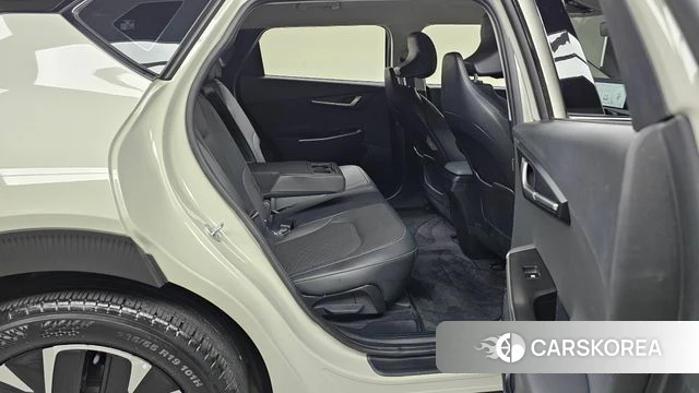 Kia EV6 2023 Жемчужный цвет из Кореи, фото 2