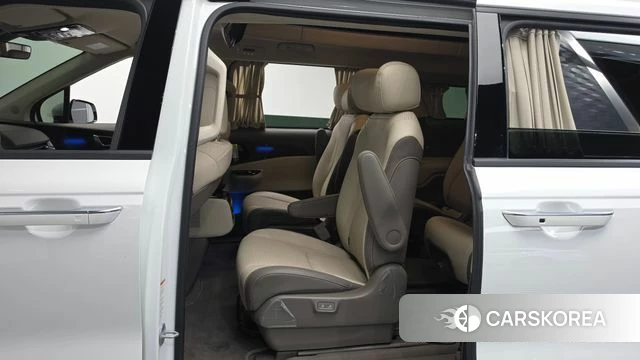 Kia Carnival 4th generation 2023 Белый из Кореи, фото 2