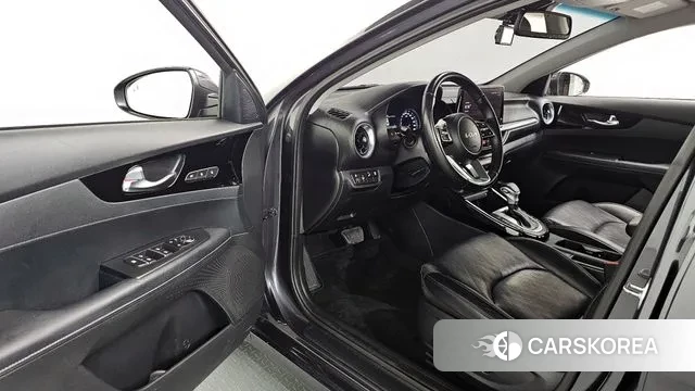 Kia The New K3 2nd generation 2021 Серый из Кореи, фото 2