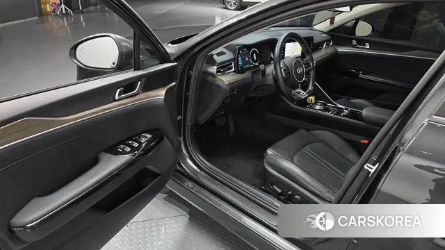 Kia K5 3rd generation 2021 Серый из Кореи, фото 2