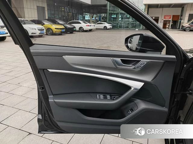 Audi A6L 2024 Черный из Китая, фото 2