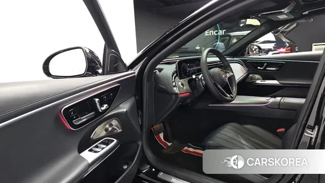 Mercedes-Benz E-Class W214 2024 Черный из Кореи, фото 2