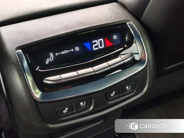 Cadillac XT6 2025 Темно-серый из Китая, фото 2