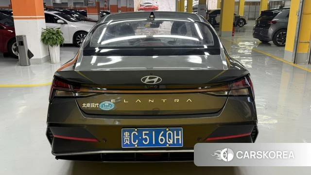 Hyundai Elantra 2024 Темно-серый из Китая, фото 2