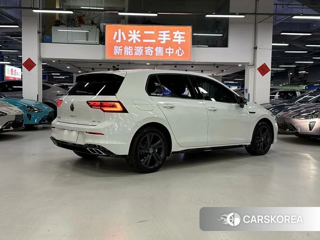Volkswagen Golf 2022 Белый из Китая, фото 2