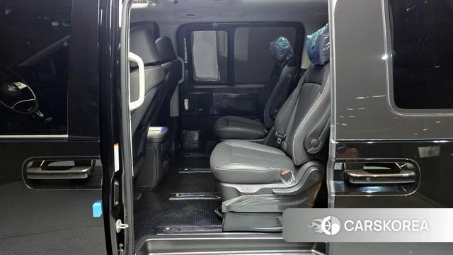 Hyundai Staria 2022 Черный из Кореи, фото 2