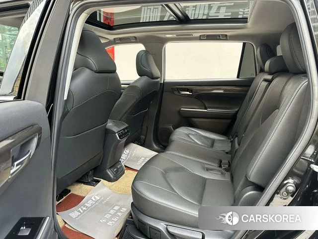 Toyota Highlander 2021 Черный из Китая, фото 2