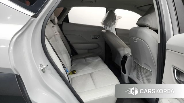 Hyundai Kona (SX2) 2024 Серебряный из Кореи, фото 2