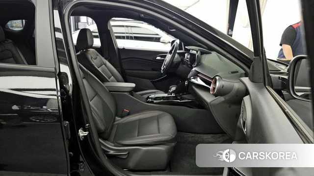 Chevrolet (GM Daewoo) Trax Crossover 2023 Черный из Кореи, фото 2