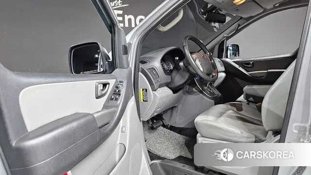 Hyundai The New Grand Starex 2018 Серебряный из Кореи, фото 2