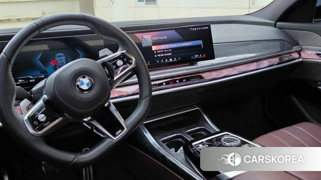 BMW 7 Series (G70) 2024 Черный из Кореи, фото 2