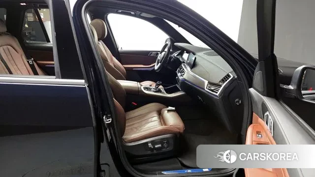 BMW X5 (G05) 2022 Черный из Кореи, фото 2