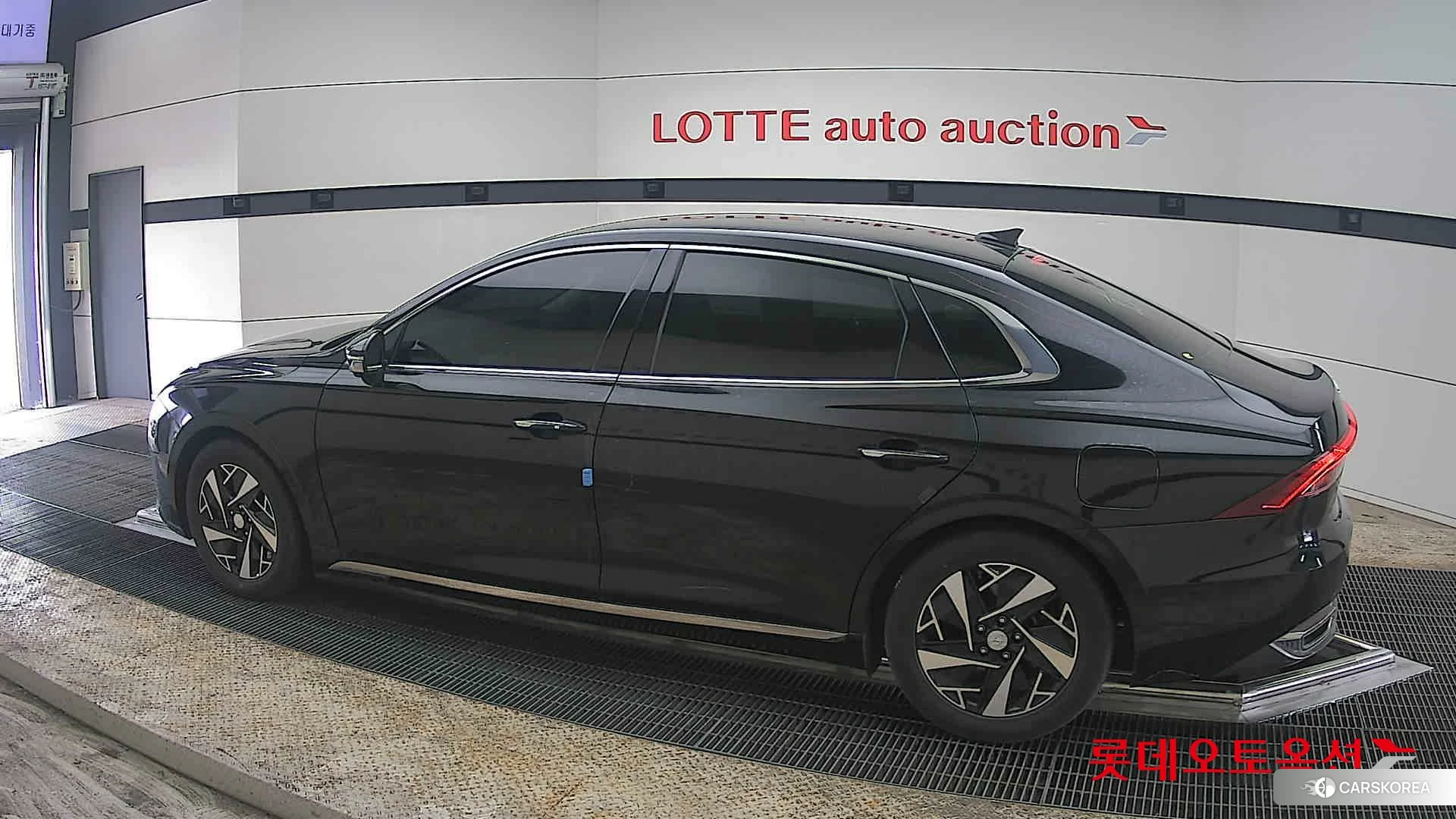 Hyundai Grandeur Hybrid 2022 Midnight Black Pearl из Кореи, фото 2