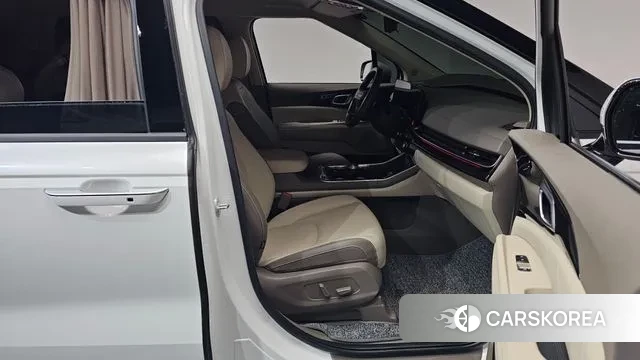 Kia The New Carnival 4th Generation 2025 Белый из Кореи, фото 2