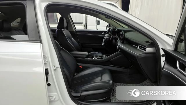 Kia K5 3rd generation 2021 Белый из Кореи, фото 2