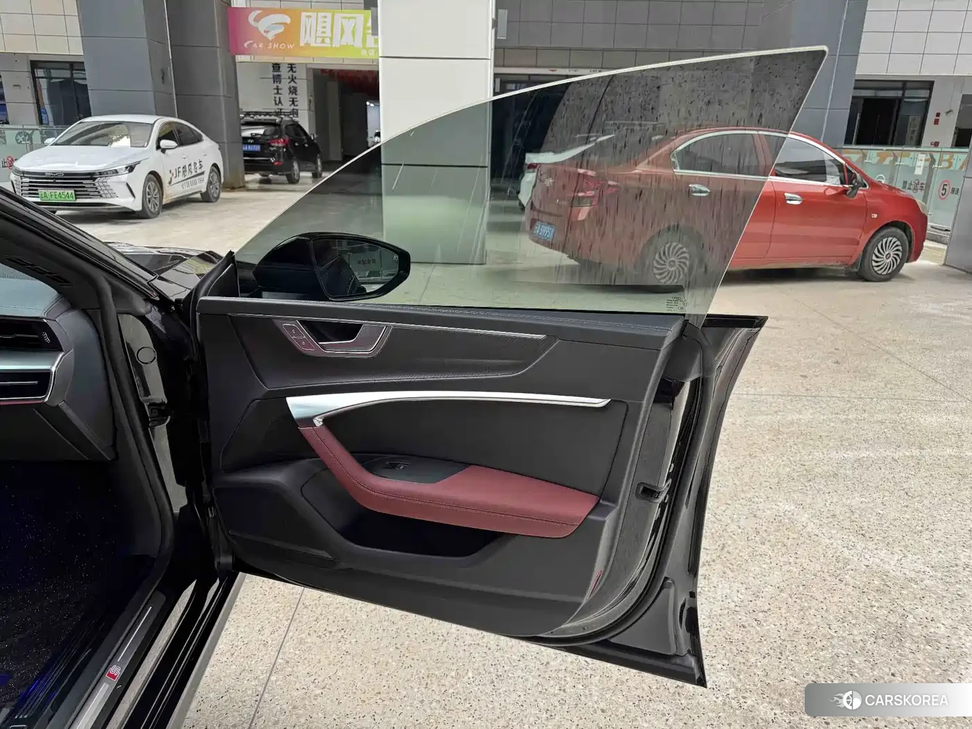 Audi A7L 2025 Черный из Китая, фото 2