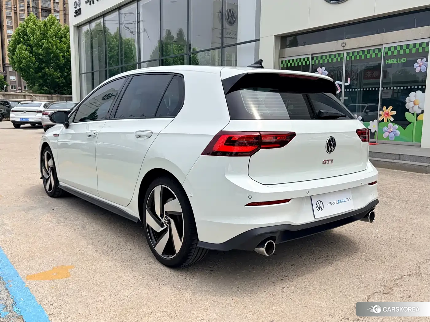 Volkswagen Golf 2022 Белый из Китая, фото 2
