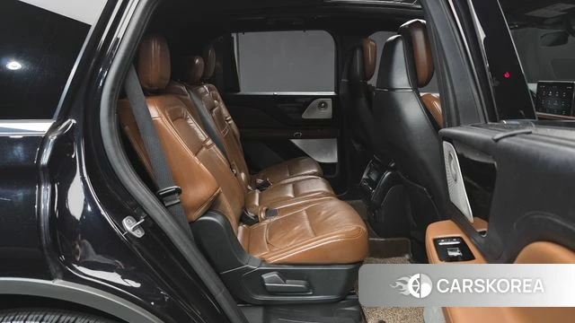 Lincoln Aviator 2nd generation 2021 Черный из Кореи, фото 2