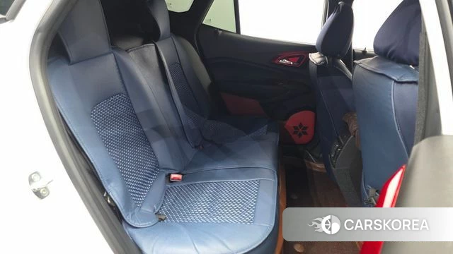 Chevrolet (GM Daewoo) Trax Crossover 2023 Белый из Кореи, фото 2